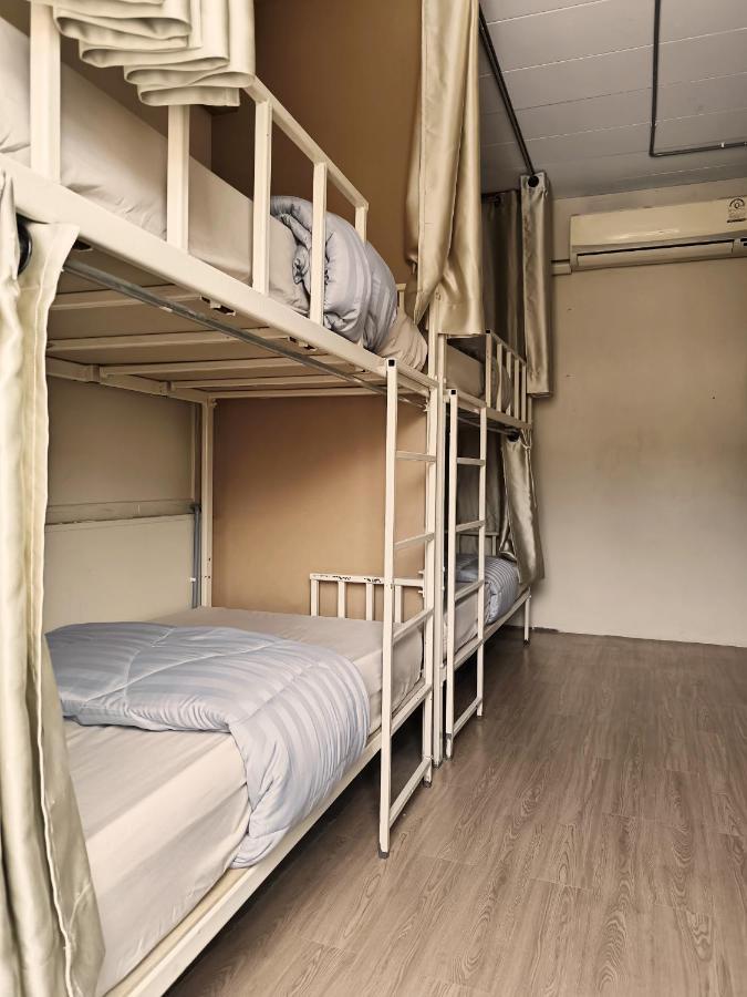 Youyen Hostel Bangkok Luaran gambar