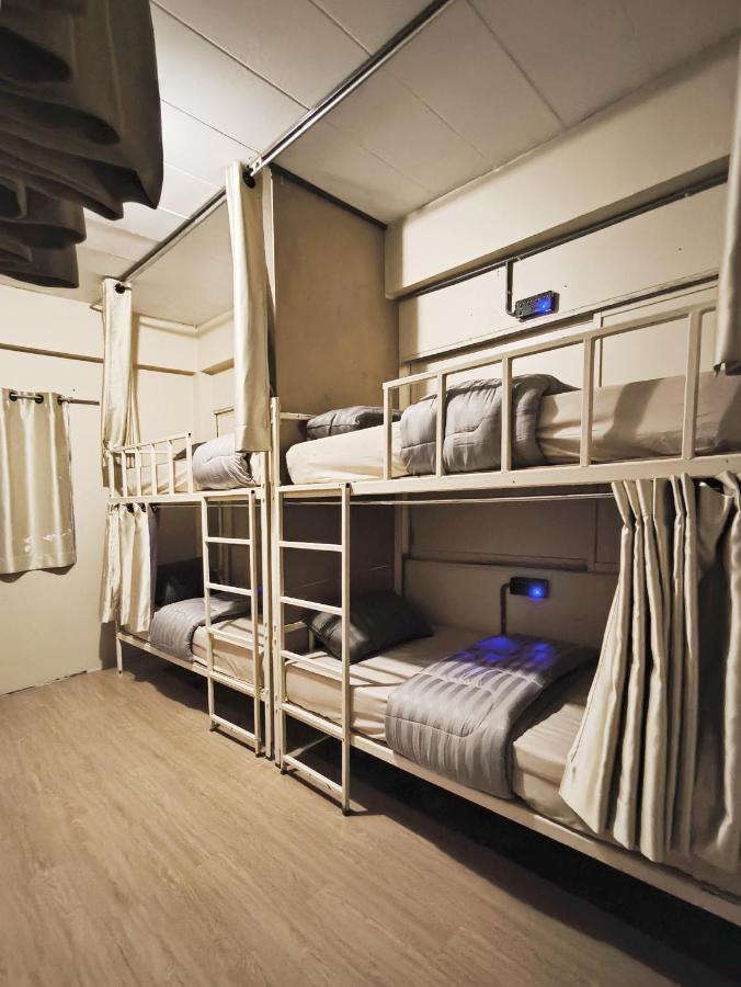 Youyen Hostel Bangkok Luaran gambar