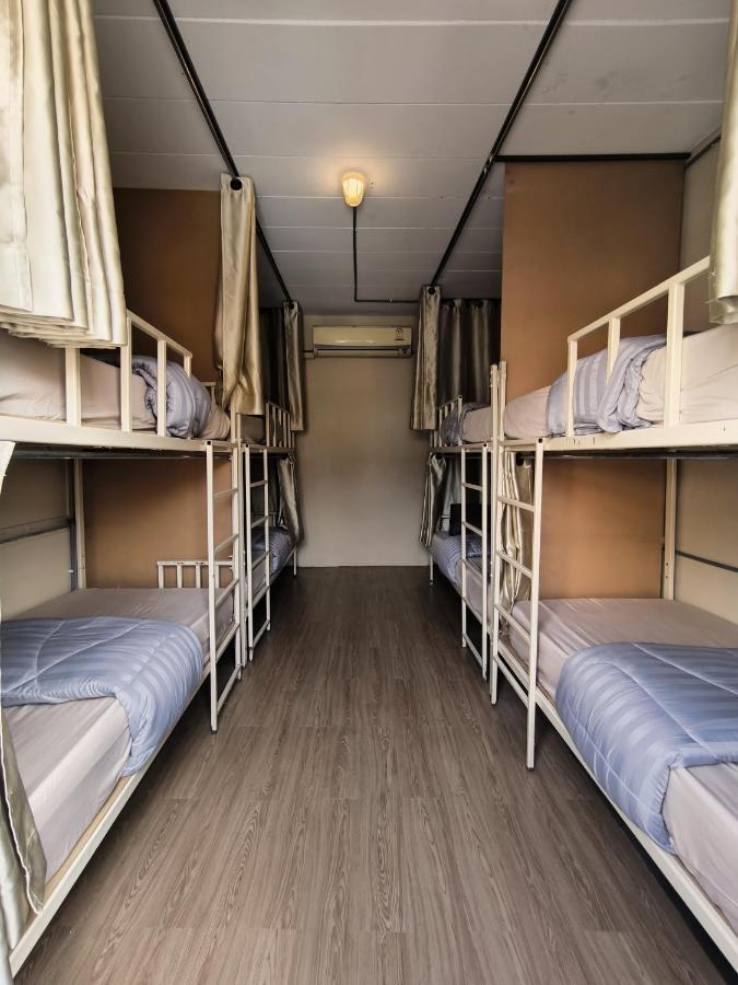 Youyen Hostel Bangkok Luaran gambar