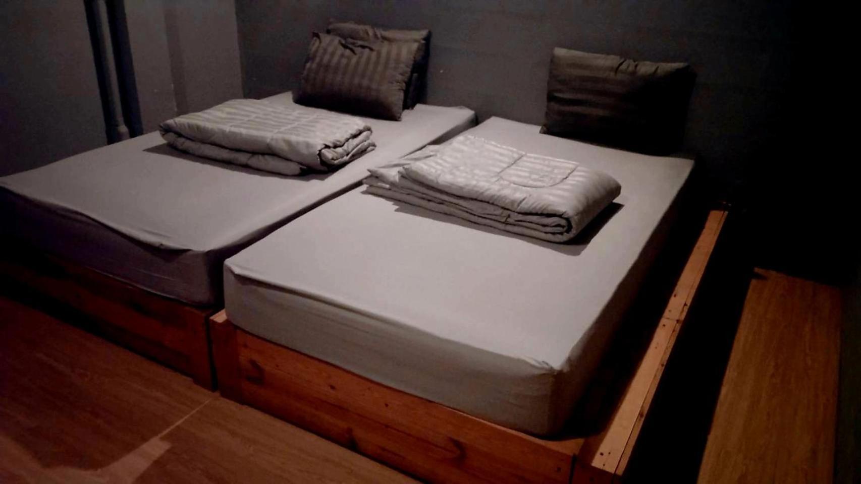 Youyen Hostel Bangkok Luaran gambar