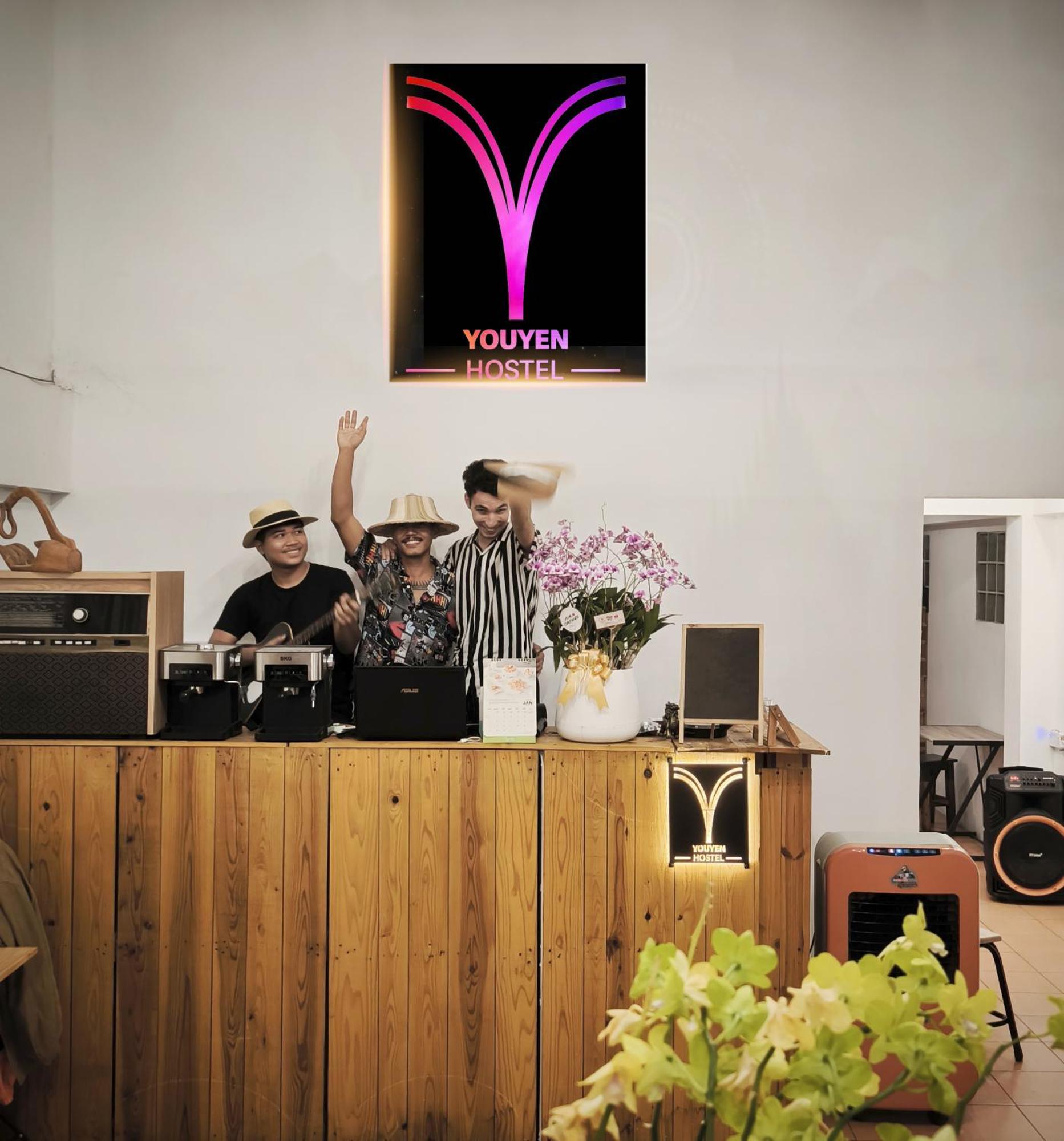 Youyen Hostel Bangkok Luaran gambar