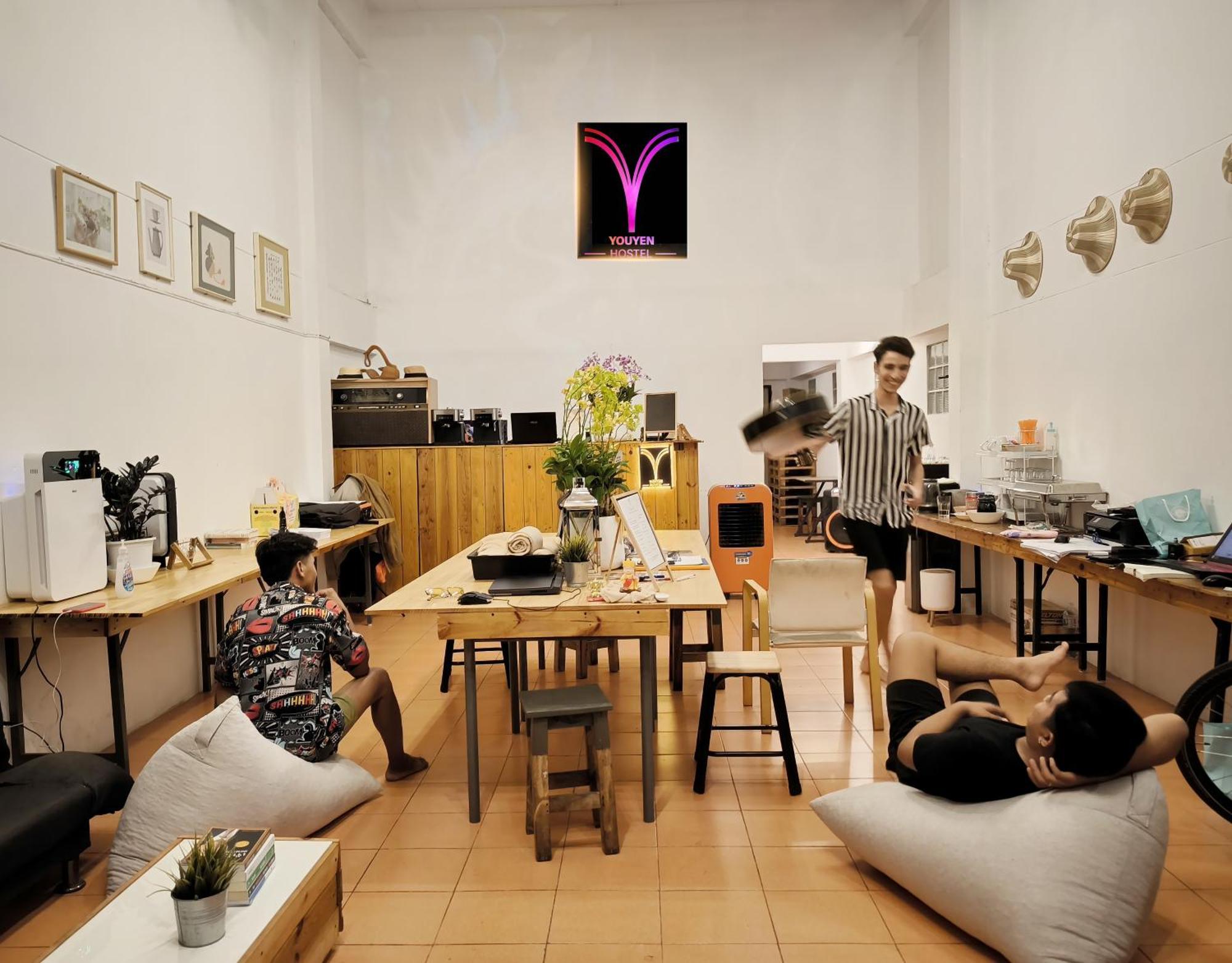 Youyen Hostel Bangkok Luaran gambar