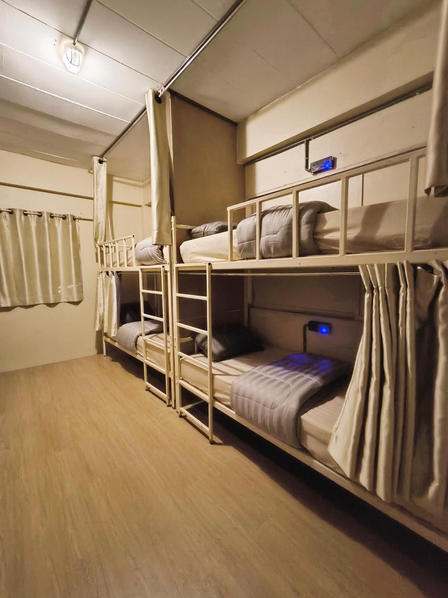Youyen Hostel Bangkok Luaran gambar