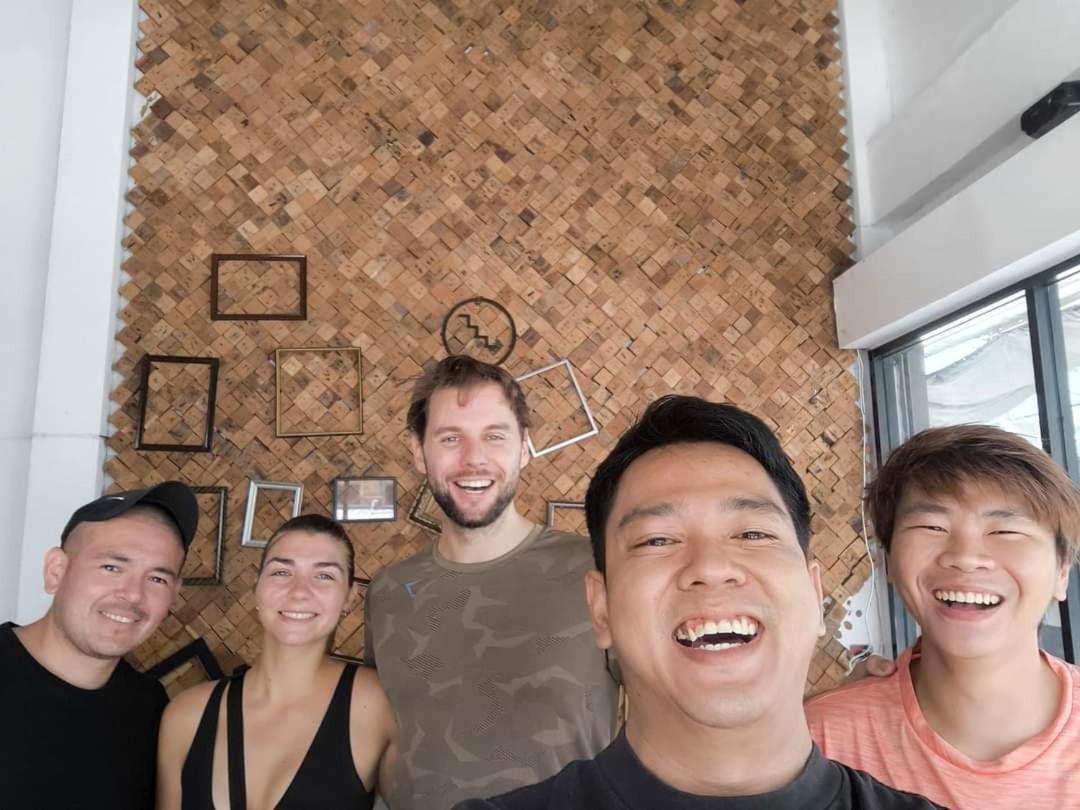 Youyen Hostel Bangkok Luaran gambar
